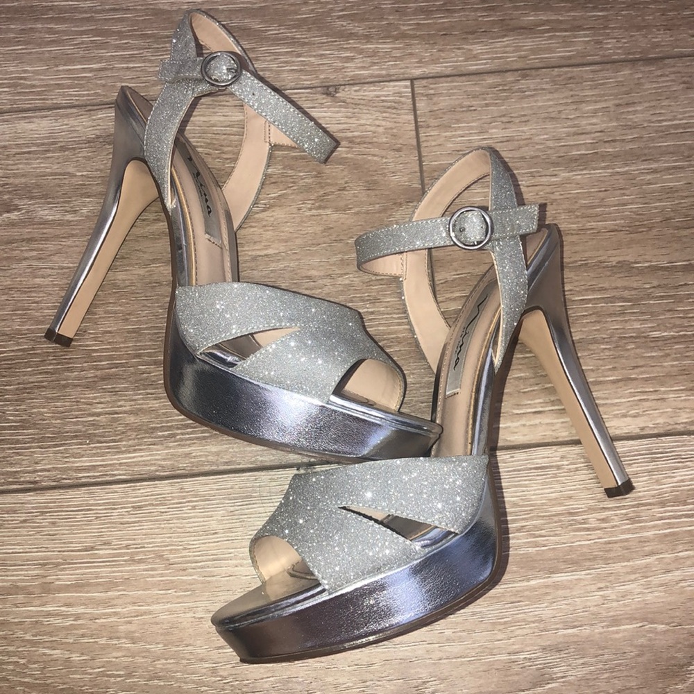 High Heels - Picture 2 of 2